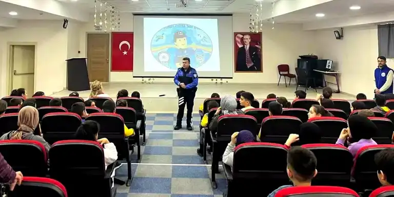 Erzincan'da 735 Öğrenciye Güvenlik Eğitimi