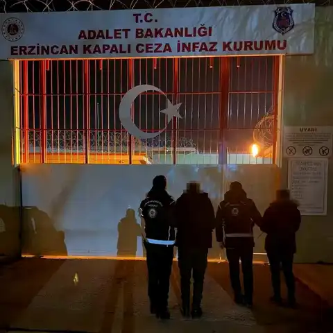 Erzincan'da Göçmen Kaçakçılarına Operasyon: 2 Tutuklama