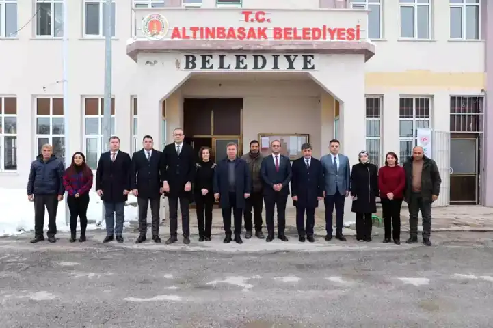 Vali, Üzümlü Beldesini Ziyaret Etti